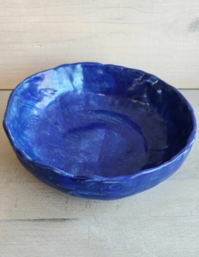 Photographie d'un bol bleu